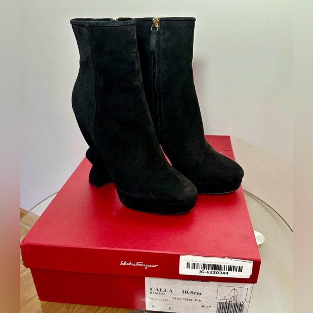 Authentic Salvatore Ferragamo Platform Boots